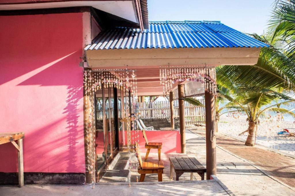 Oyo 797 Pink House Bungalow Ko Lanta Dış mekan fotoğraf
