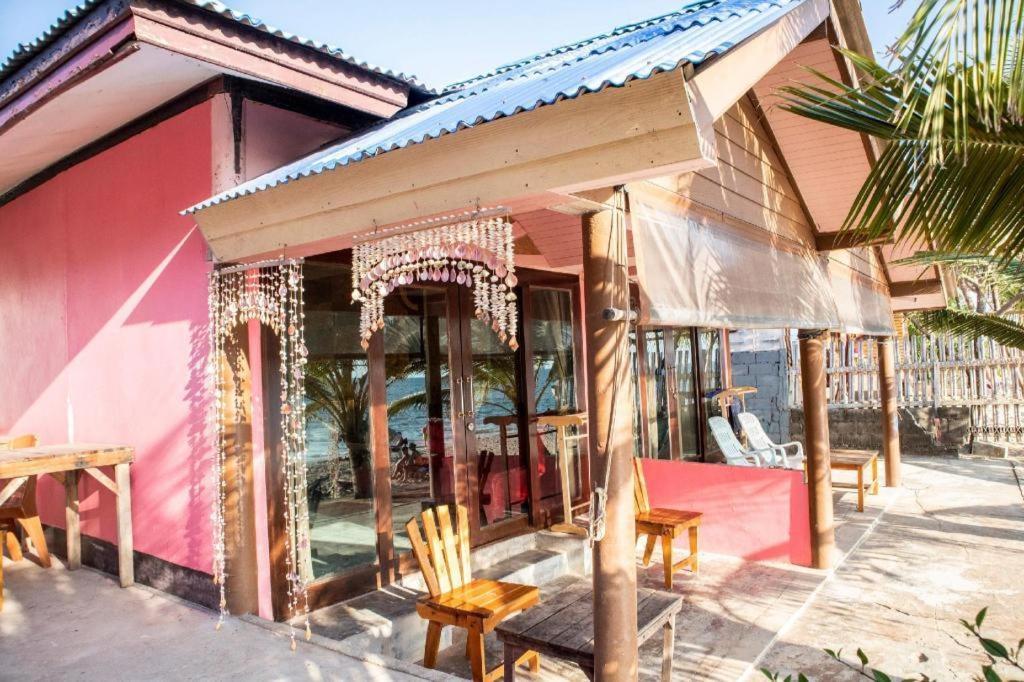 Oyo 797 Pink House Bungalow Ko Lanta Dış mekan fotoğraf